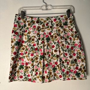 Adorable XXI Floral Pleated Mini Skirt with Pockets Size M